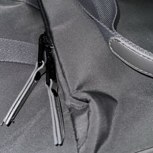 NEW🎅🏾. JOAN&DAVID The KENNEDY / The Kennedy is 20” Duffle Bag/light weight. - Picture 11 of 14